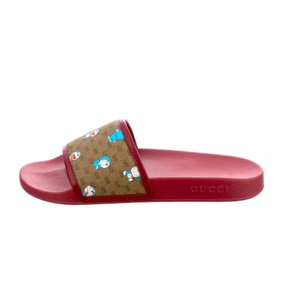 SALE!! Gucci x Doraemon limited edition GG supreme logo slides NWB FINAL DROP